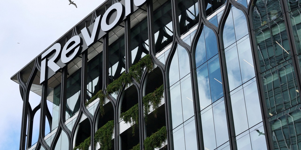 Revolut Applies for U.S. Bank License in Expansion Push