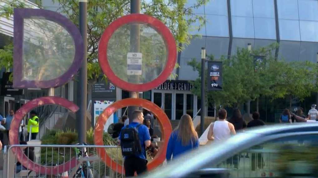 Sacramento businesses see boost as fans gather for NCAA tournament