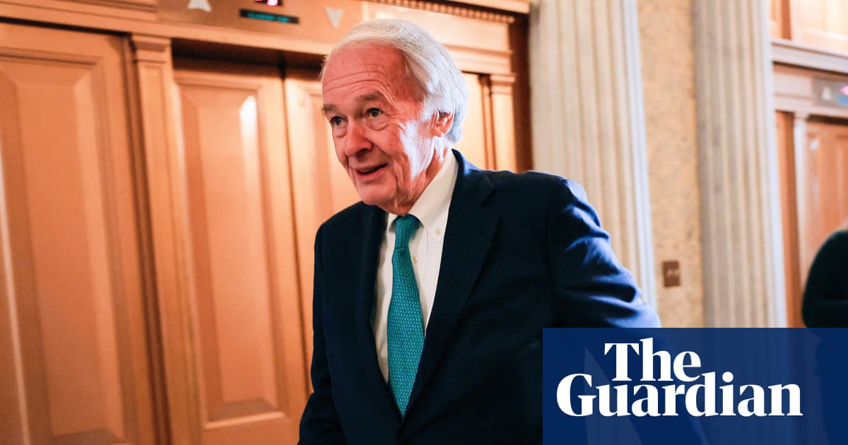 Senate Democrats introduce bill to shield small businesses from Trump’s new tariffs | Trump tariffs