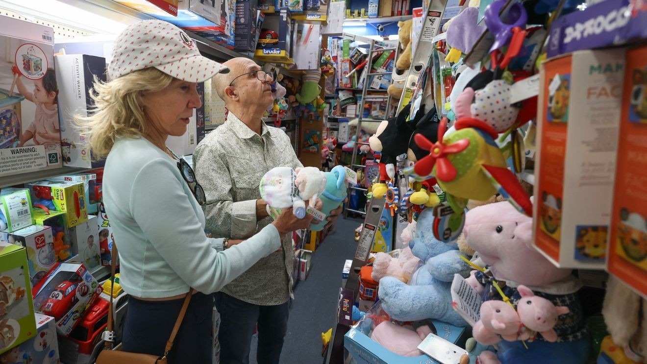 Small biz optimism flat amid opposing forces of better profits, worse sales expectations