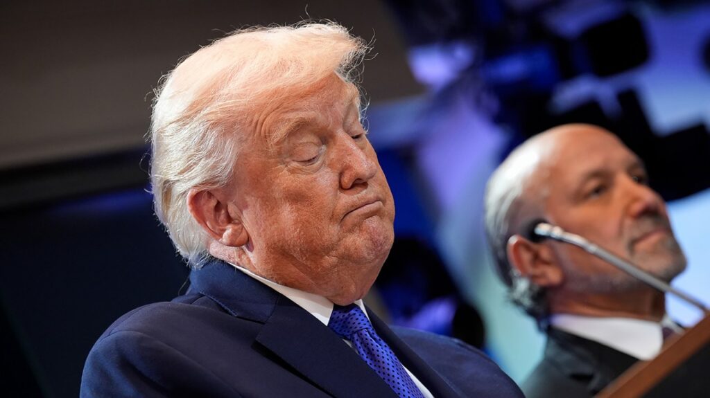 Trump faces tariff refund fight