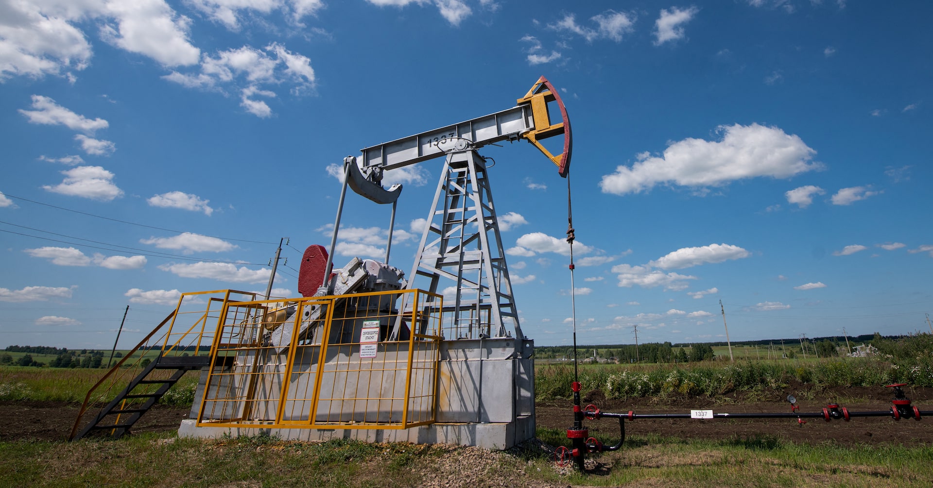 VIEW Oil surges 20% as Iran war fuels supply fears