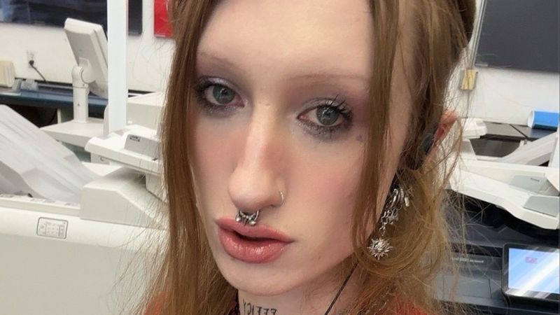 ‘Staples Baddie’ prints out a new page of her career