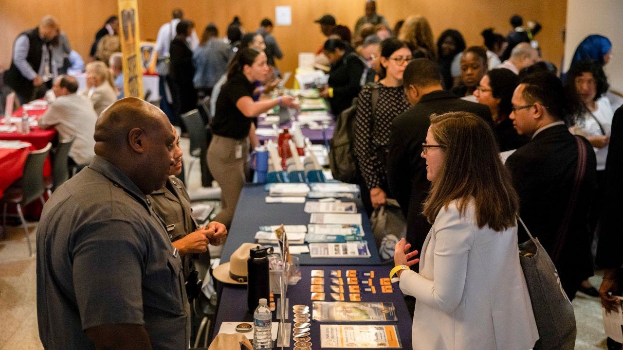 Private sector adds 62,000 jobs in March: ADP