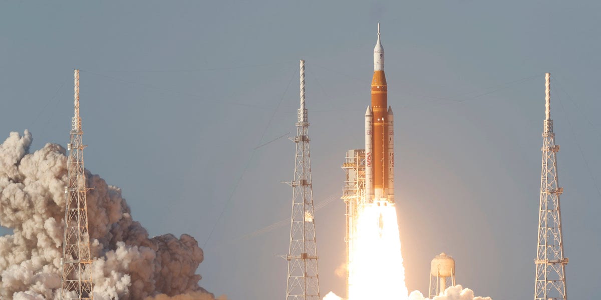 Watch Artemis II Launch Sending Astronauts to the Moon