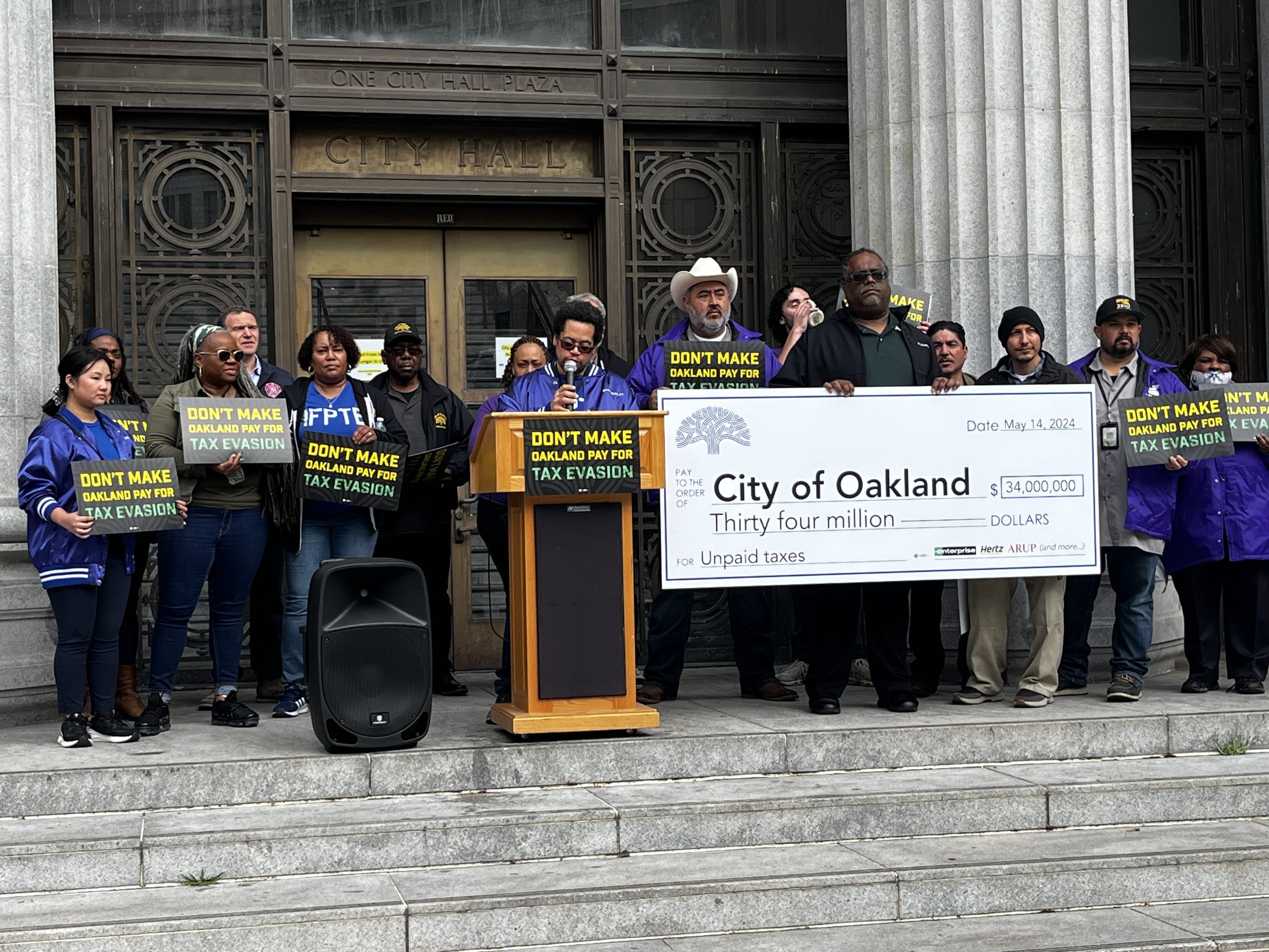 Communication breakdown may have cost Oakland millions, report finds