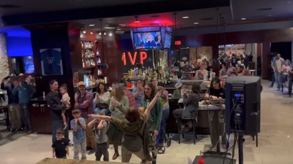 Connecticut bars getting business boost from UConn basketball tournament runs – NBC Connecticut