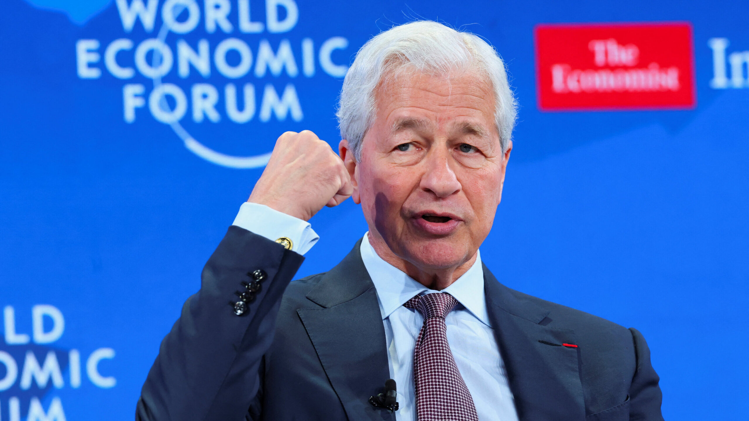 Jamie Dimon Cites Risks From War, Private Credit, Inflation and More