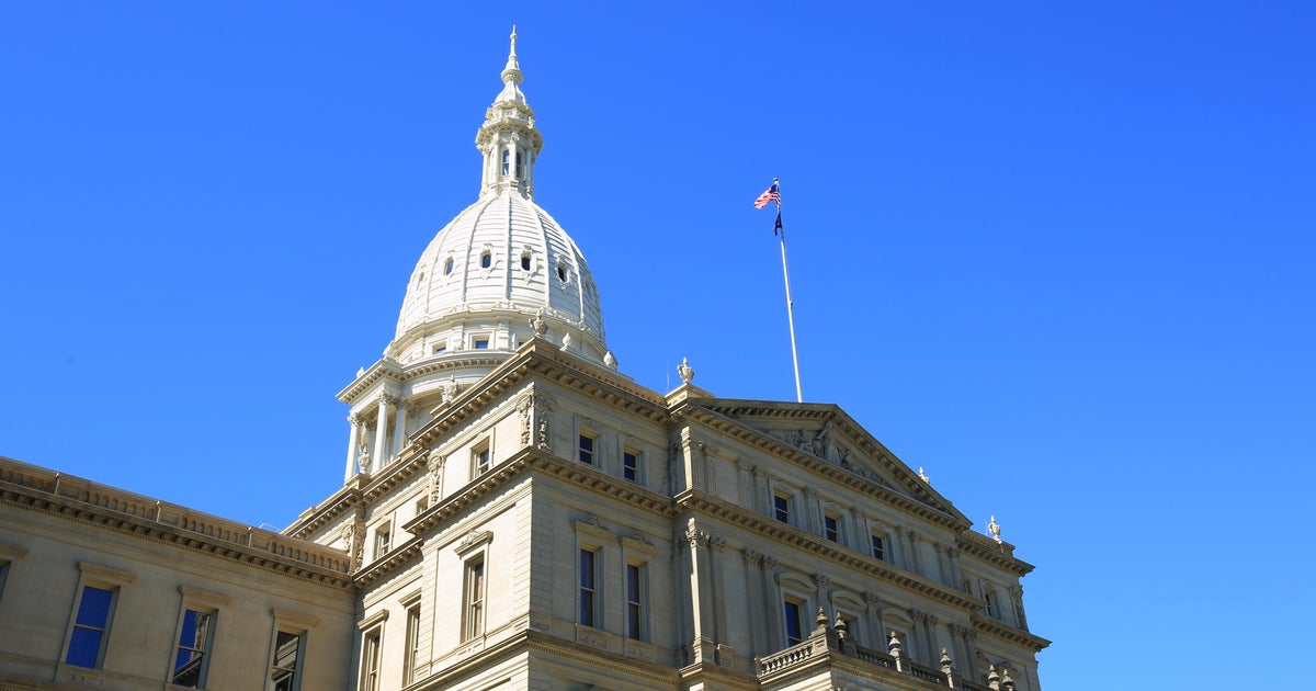 Michigan Gov. Whitmer signs executive directive for agencies to help businesses receive tariff refunds