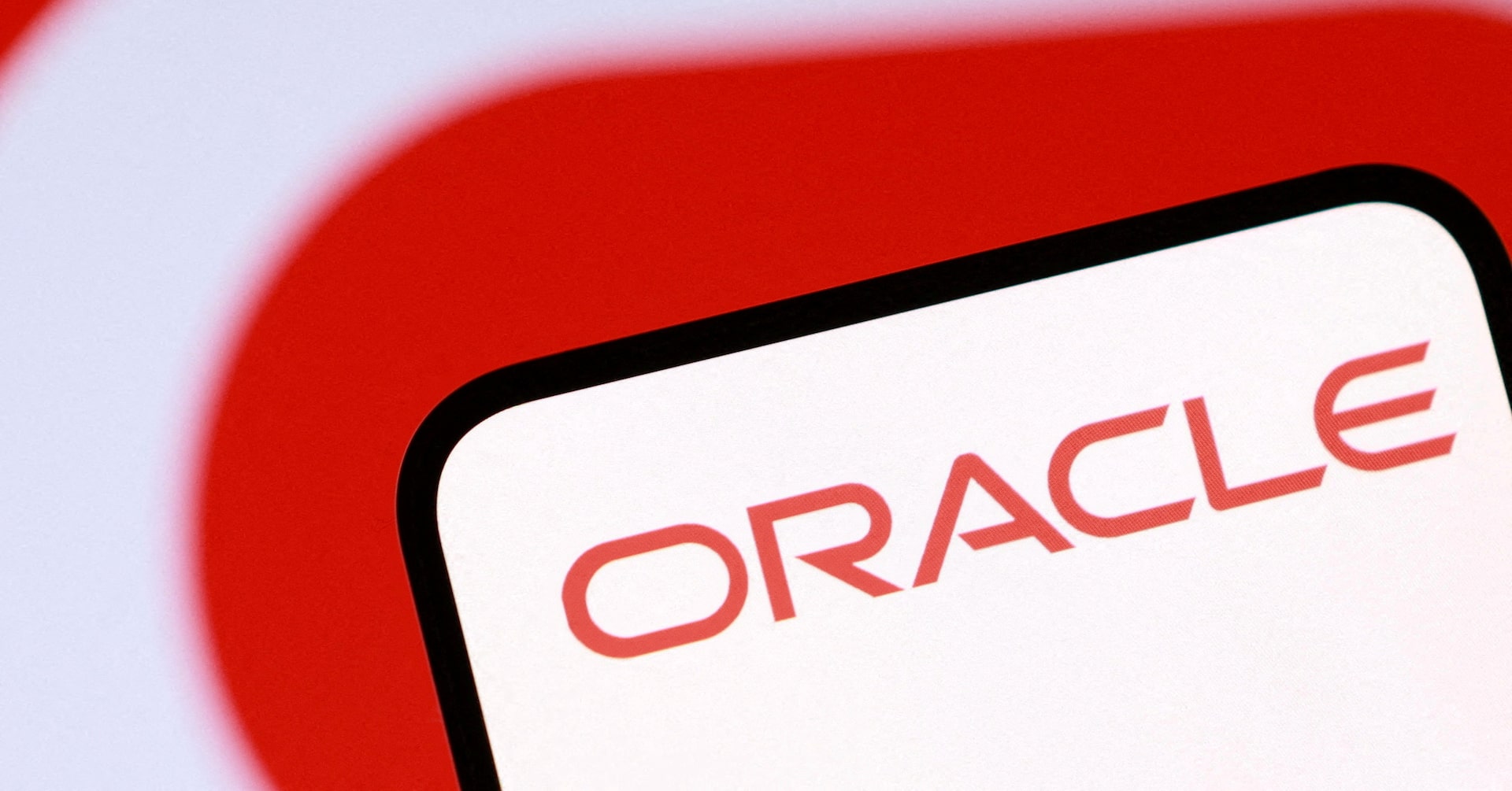 Oracle appoints Hilary Maxson as CFO