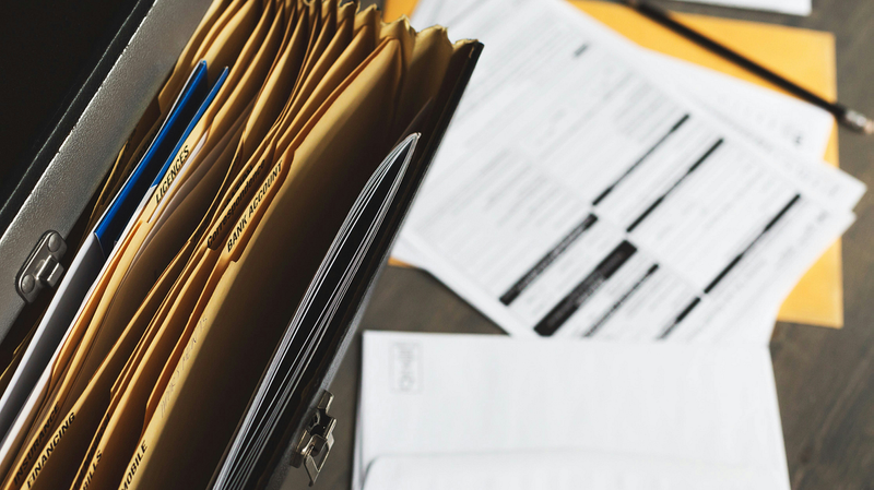 Report says Pekin Bowling Center 'taxed out of business'