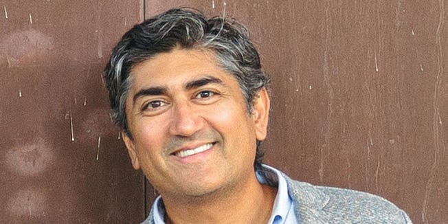 The Career Ladder Is Fading As AI Reshapes Work: Linkedin Exec