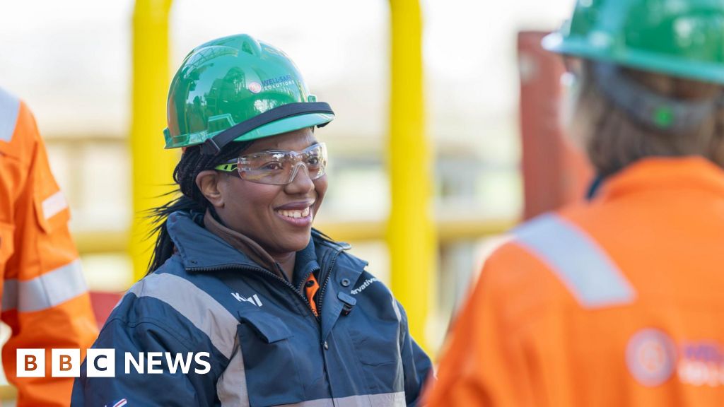 Tories pledges to fully scrap carbon taxes on business